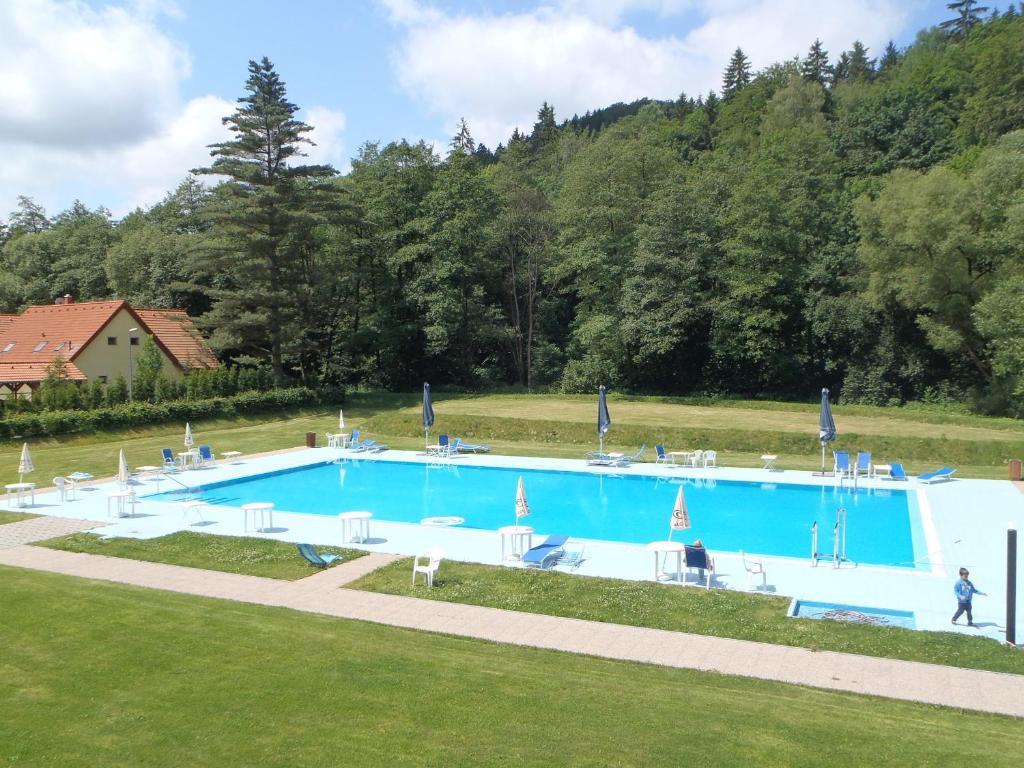 Hotel Bazant Karlovy Vary Exterior photo