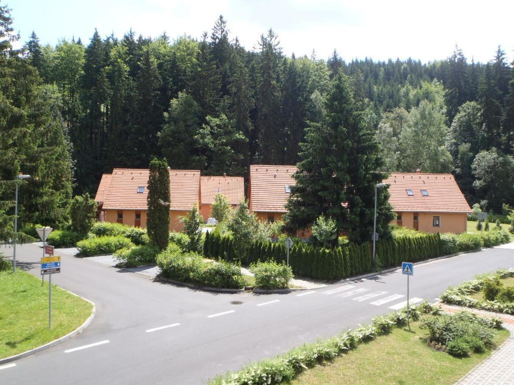 Hotel Bazant Karlovy Vary Exterior photo